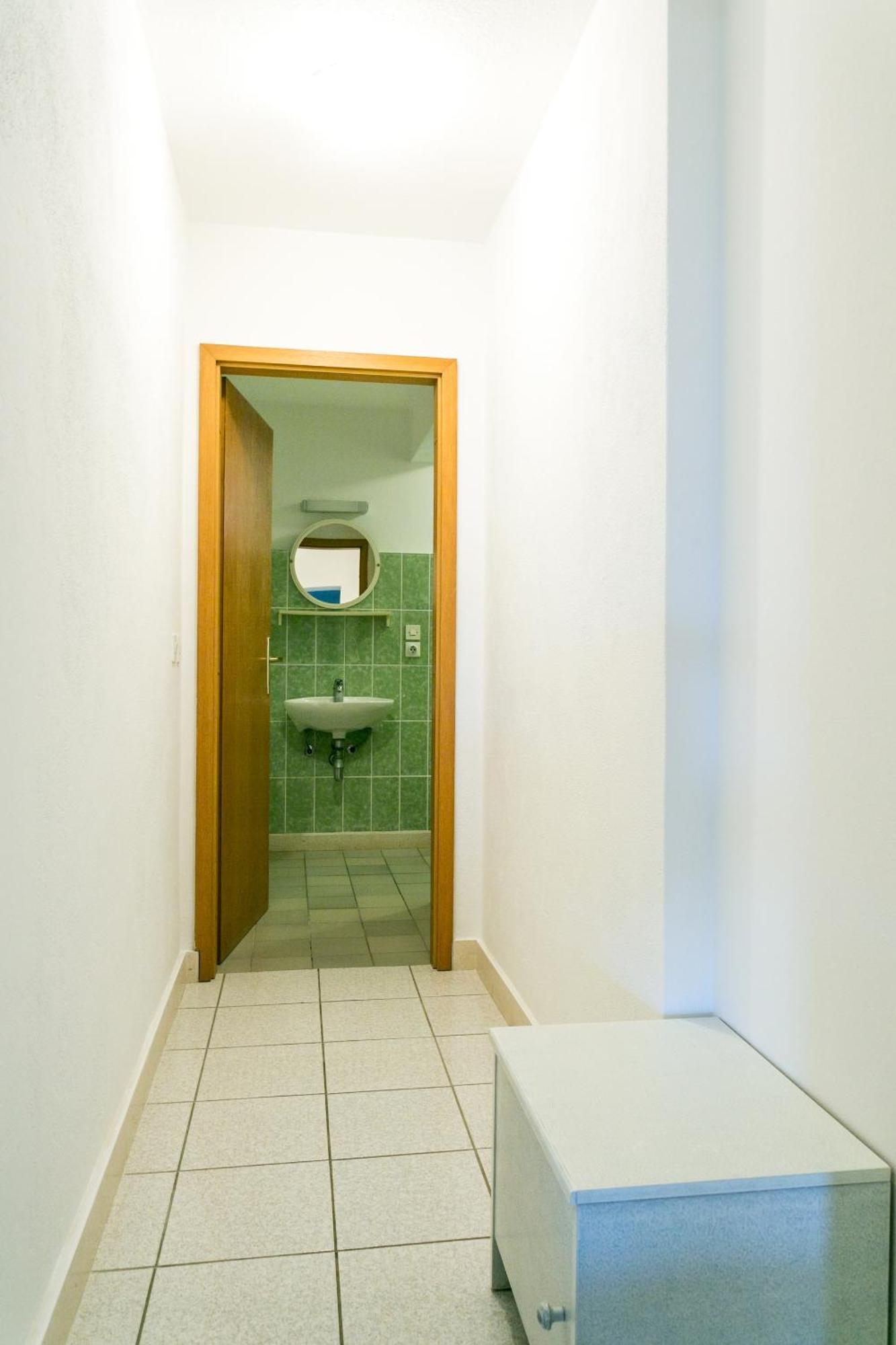 Seaside Apartments With A Swimming Pool Okrug Gornji, Ciovo - 11374 Trogir Exterior foto